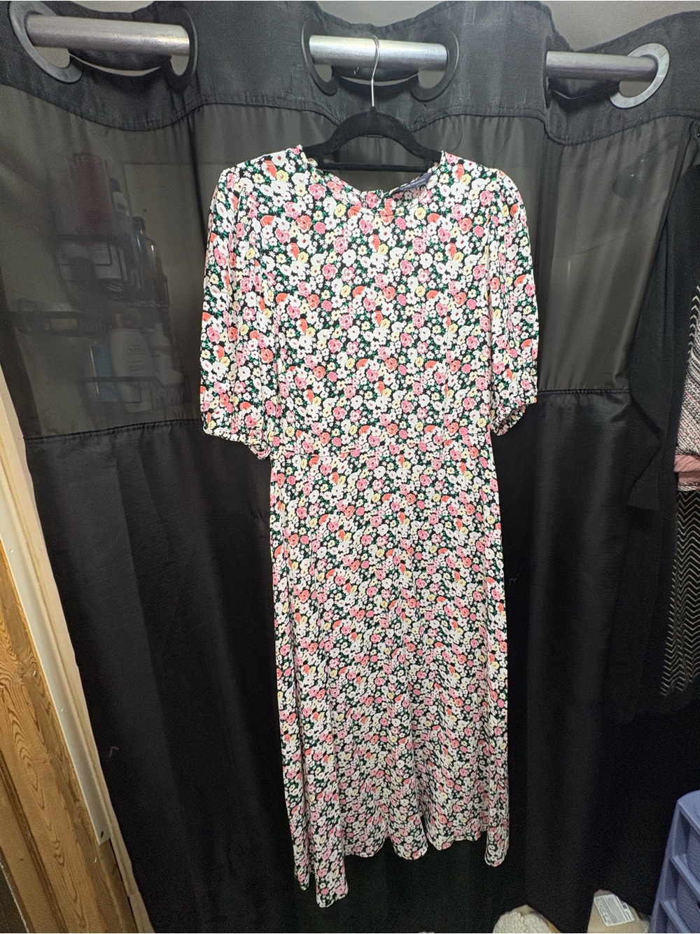 M&S Collection  made in turkey. Soft flowy floral dress.  No slits. Back zipper